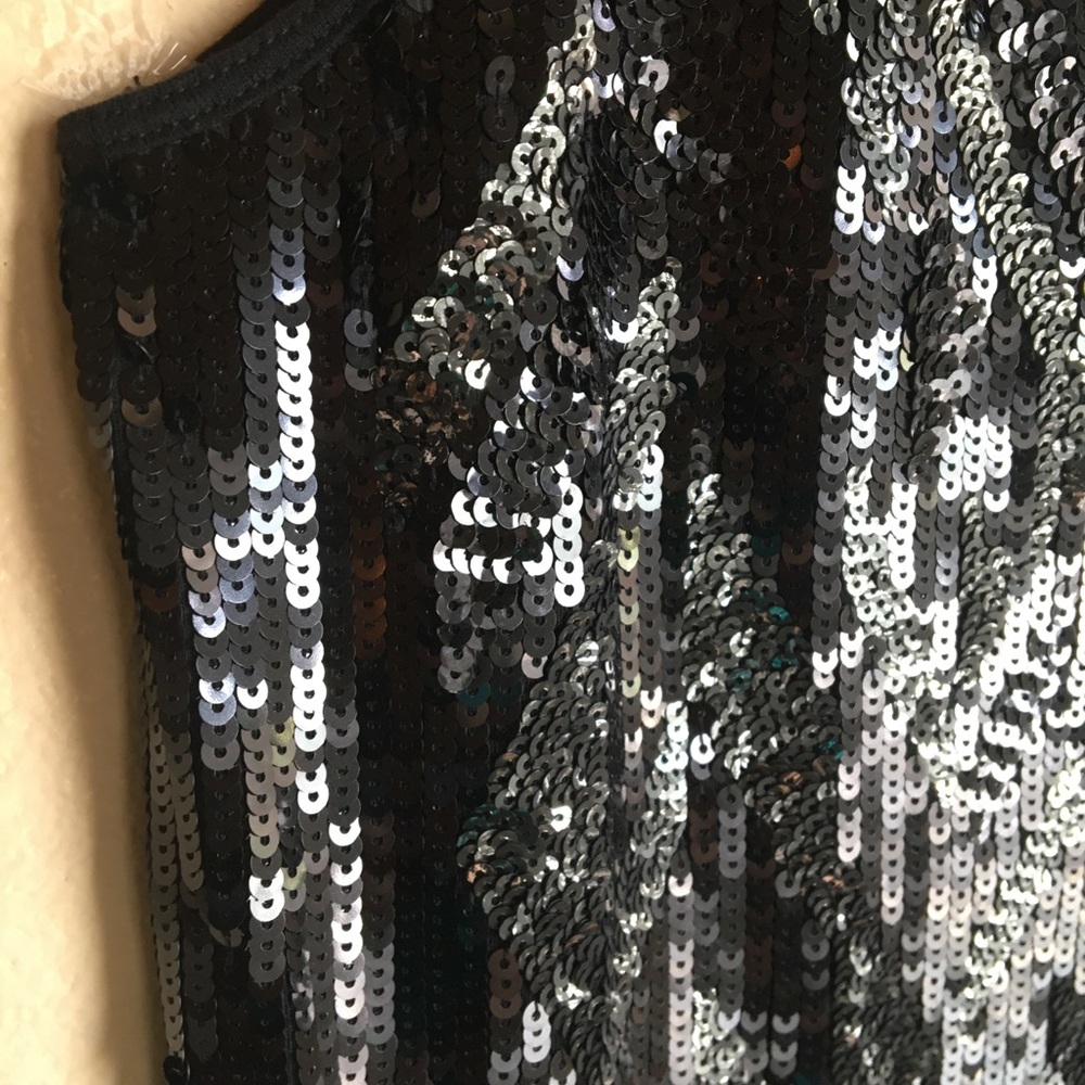Express Sequin Tank - Picture 6 of 7
